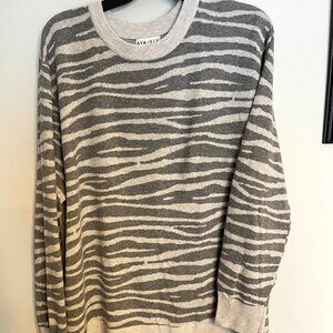 Ava & Viv Sweater Women's Plus Size 4X Pullover Animal Print, Black & grey
